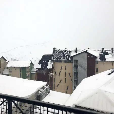 Cozy Mountain View 70m² アパート